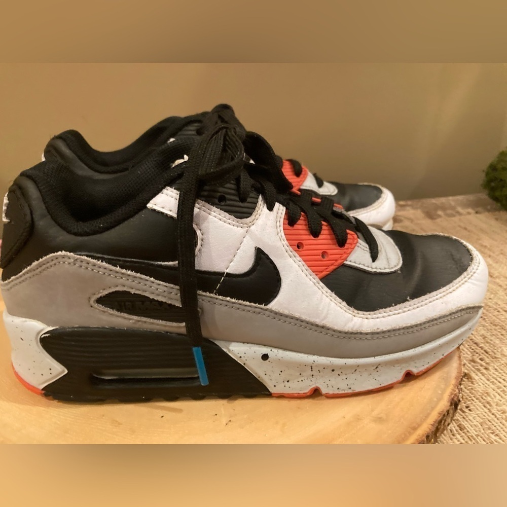 NIKE AIR MAX 90 WHITE/BLCK-TURF ORANGE US MEN SZ-6 - Picture 3 of 11